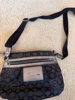 Vintage Coach Black Signature Crossbody with Metallic Trim